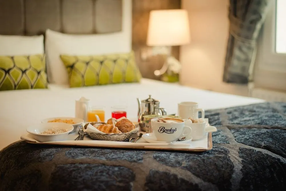 Hotel Isaacs Cork City