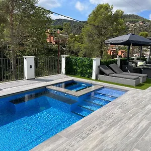 Lux Barcelona Villa