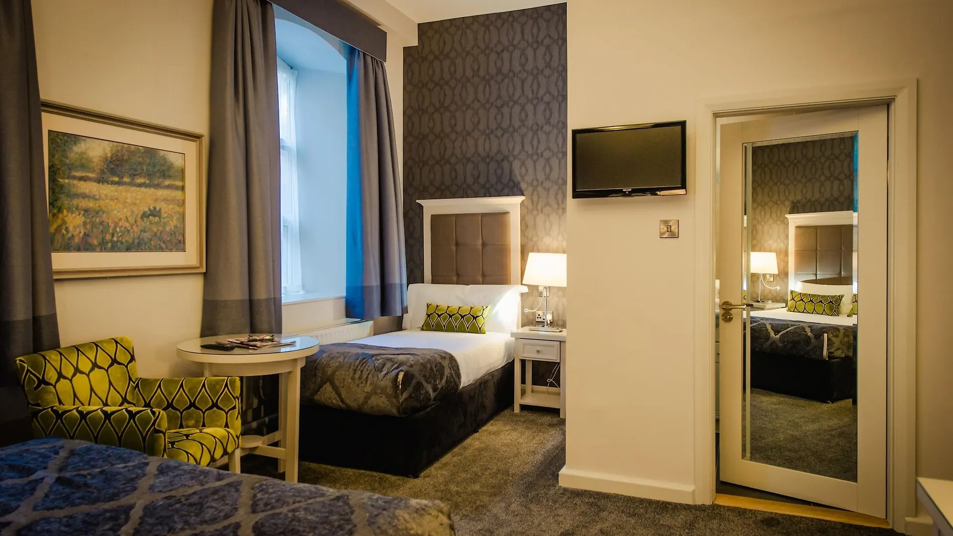 ***  Hotel Isaacs Cork City Ireland