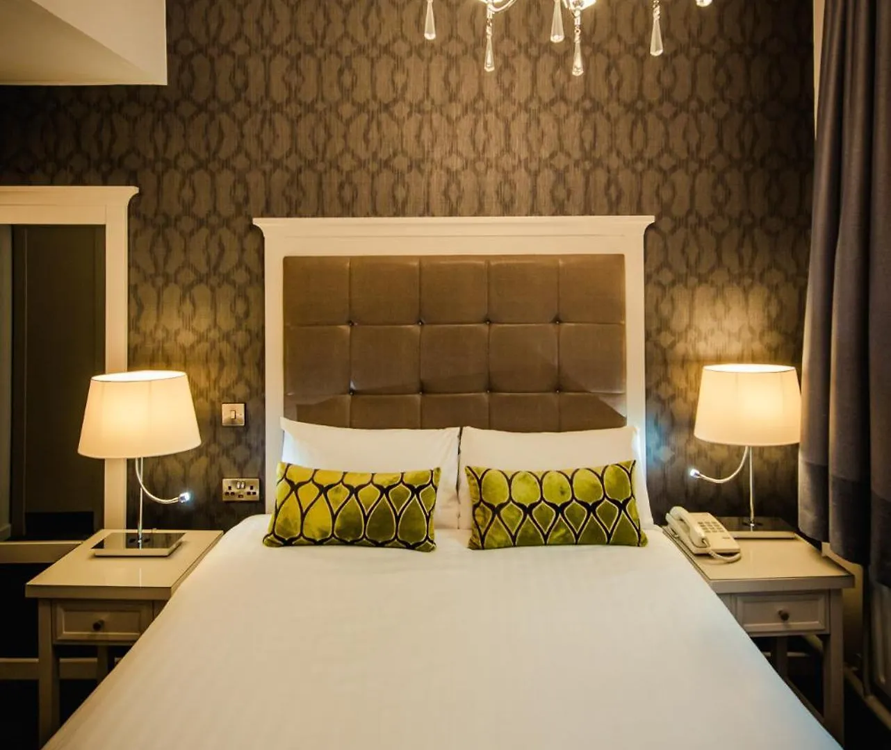 ***  Hotel Isaacs Cork City Ireland