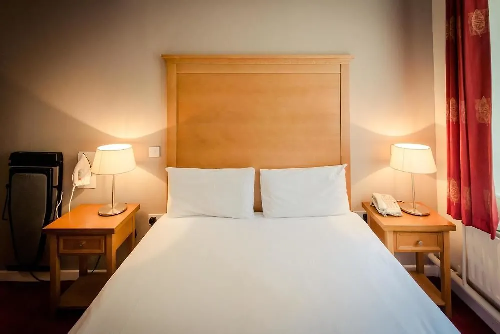 Hotel Isaacs Cork City 3*,